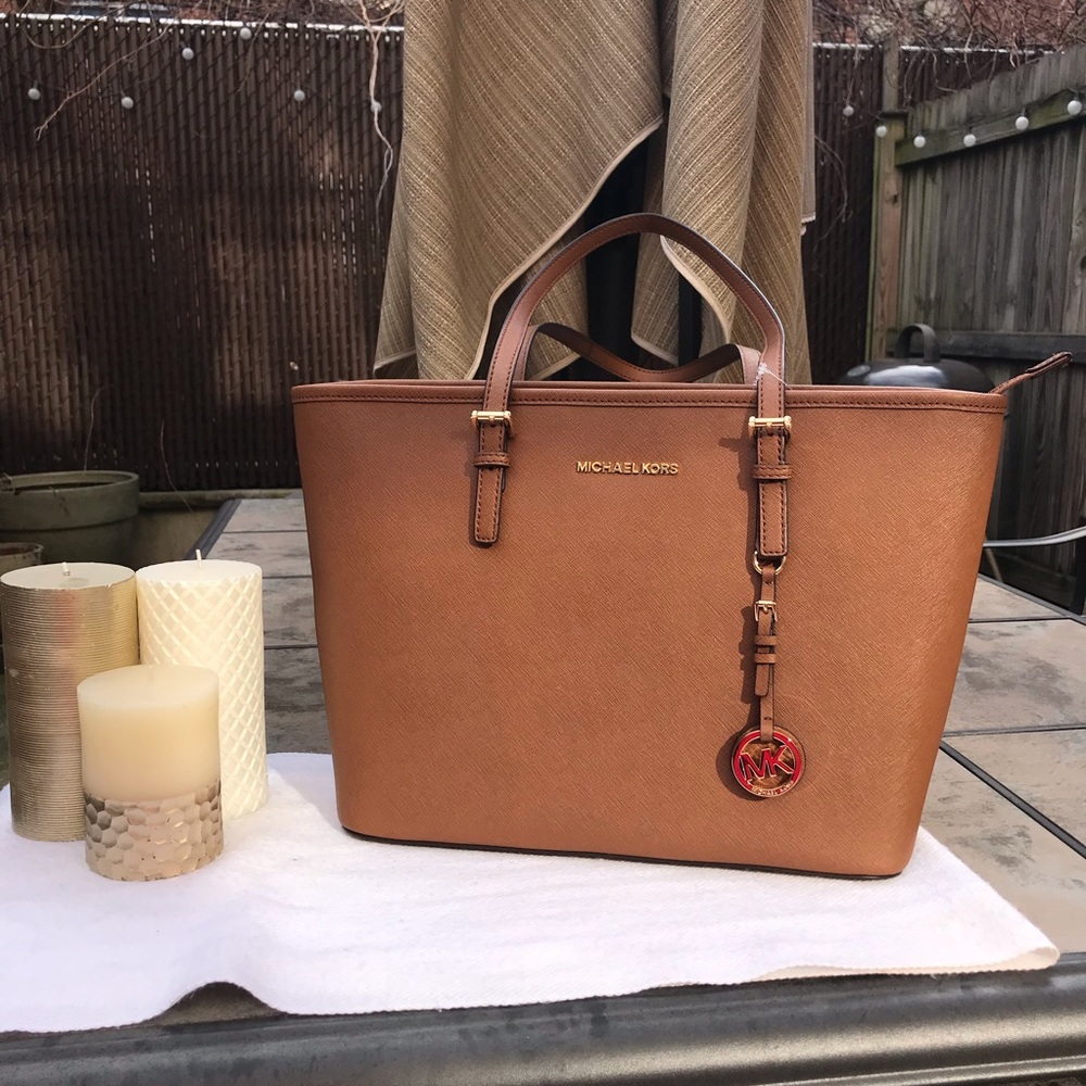 Michael Kors Jet Set Travel TZ Tote Luggage